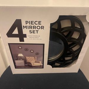 Four piece mirror set